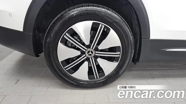 Mercedes-Benz EQB X243 — Фото автомобиля 5