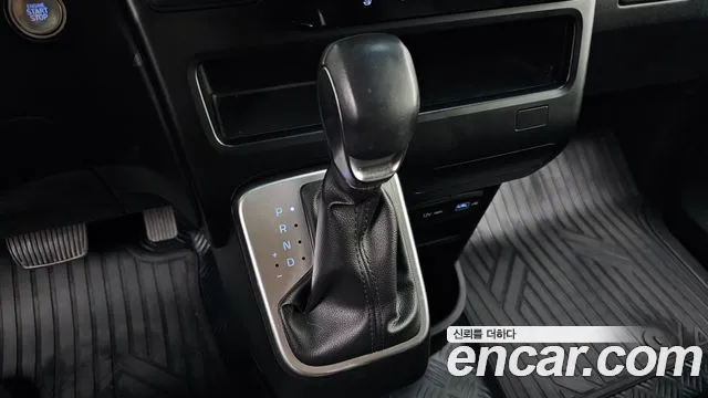 Hyundai Staria — Фото автомобиля 12