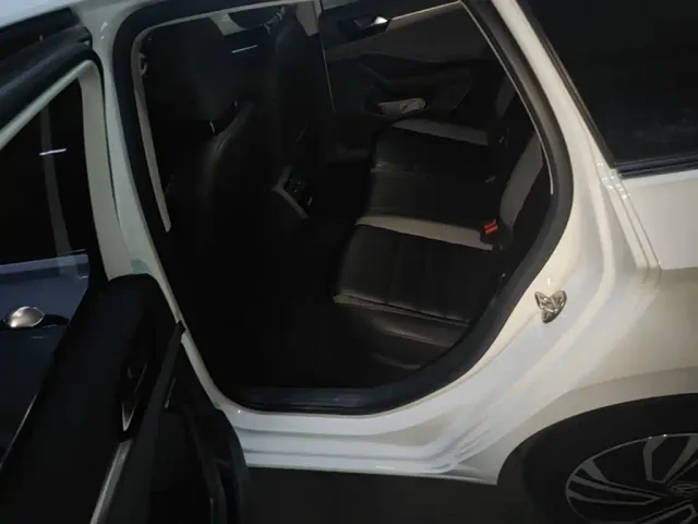 Volkswagen Sagitar — Фото автомобиля 19