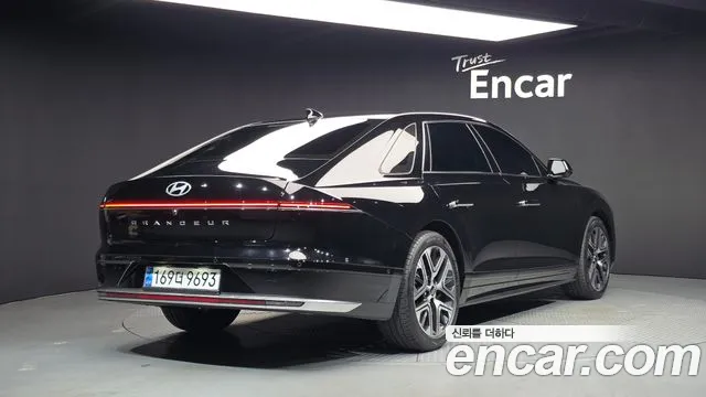 Hyundai Grandeur GN7 — Фото автомобиля 2