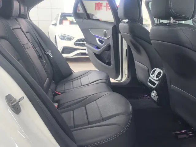Mercedes-Benz C-Class — Фото автомобиля 14