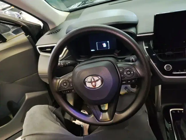 Toyota Corolla Cross — Фото автомобиля 10