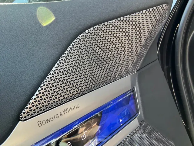 BMW 7 Series — Фото автомобиля 10