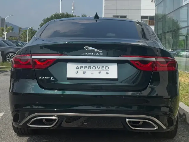 Jaguar XFL — Фото автомобиля 8