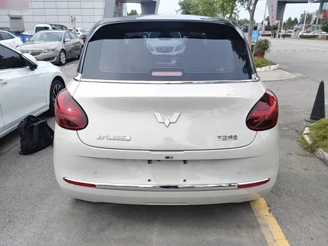 Wuling Bingo — Фото автомобиля 5