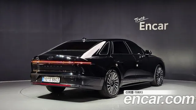 Hyundai Grandeur GN7 — Фото автомобиля 2