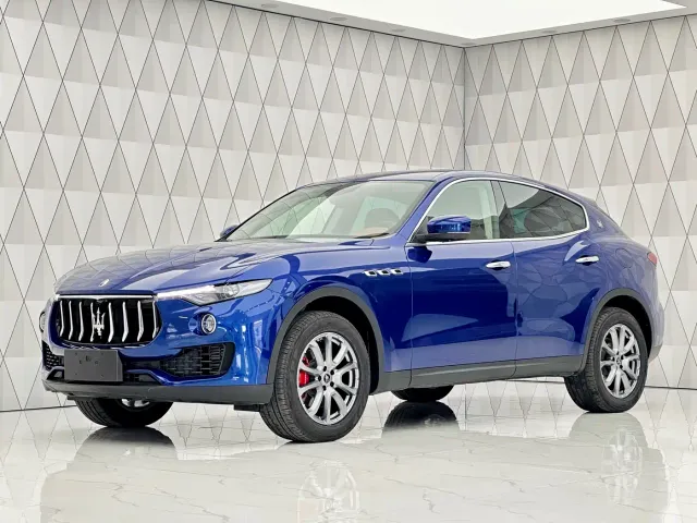 Фотография автомобиля — Maserati Levante
