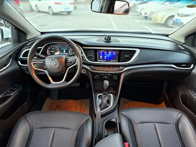 Buick Excelle — Фото автомобиля 9
