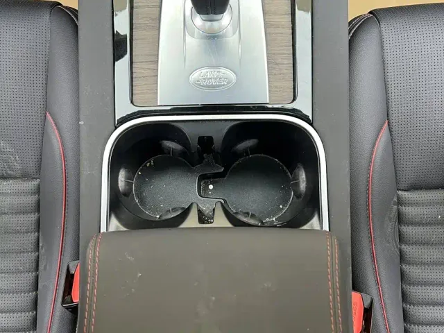 Land Rover Discovery Sport — Фото автомобиля 19