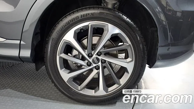 Audi Q5 40 TFSI quattro S Line — Фото автомобиля 20