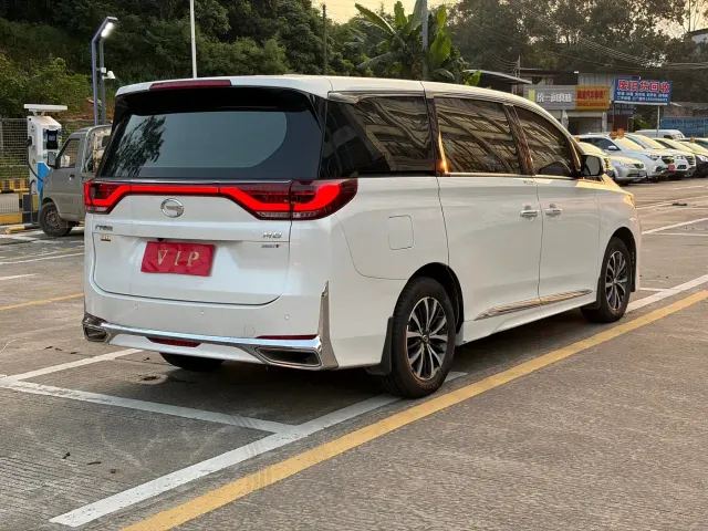 GAC Trumpchi M8 — Фото автомобиля 7
