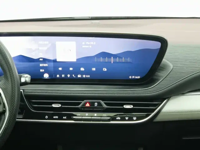 Buick LaCrosse — Фото автомобиля 12