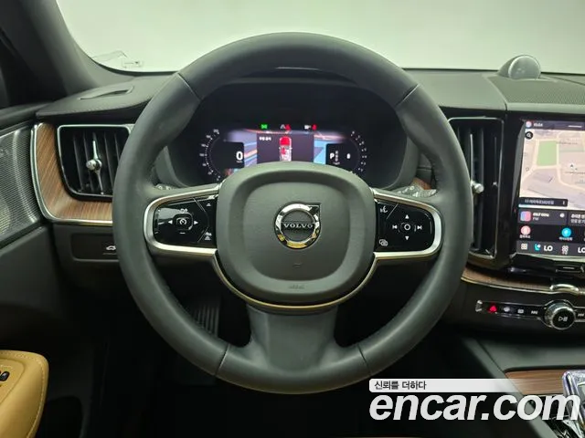Volvo XC60 2nd Gen — Фото автомобиля 13