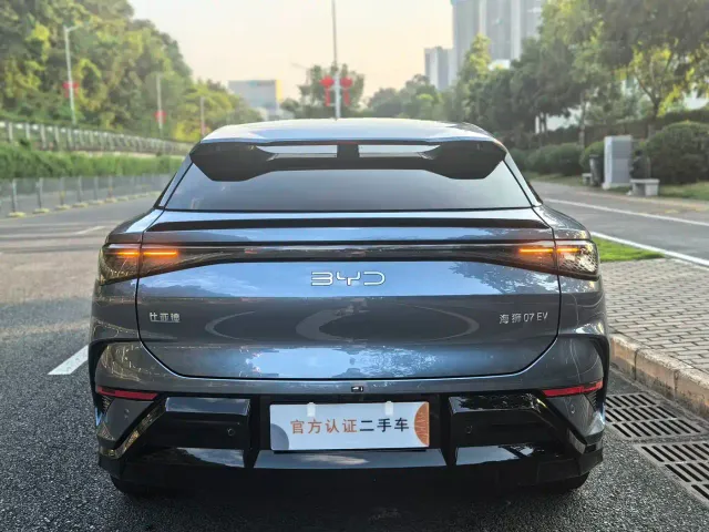 BYD Sealion 07 EV — Фото автомобиля 7