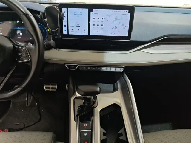 Geely Xingrui — Фото автомобиля 8