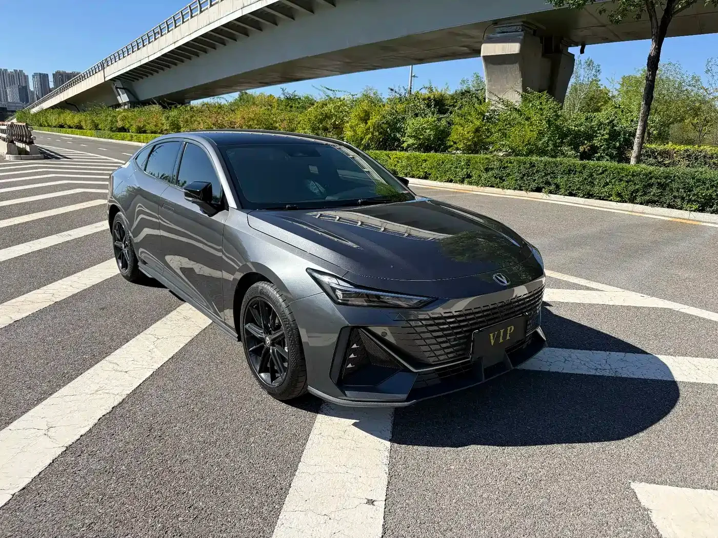 Changan Changan UNI-V 2023 1.5T Luxury Edition — Фото автомобиля 3