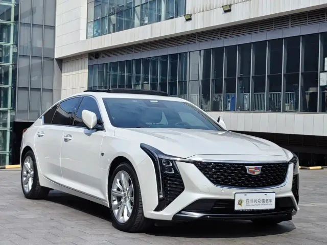 Cadillac CT5 — Фото автомобиля 4