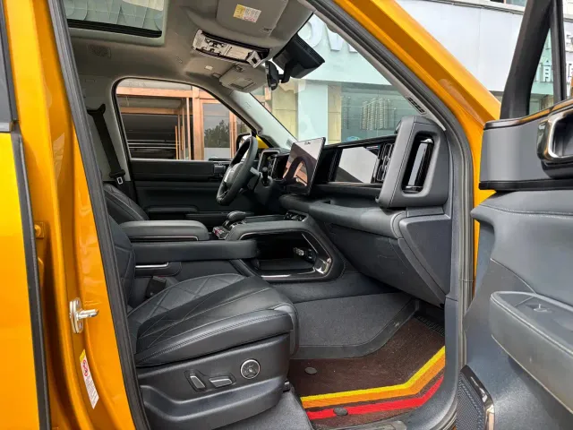 BYD FangChengBao Leopard 5 — Фото автомобиля 16