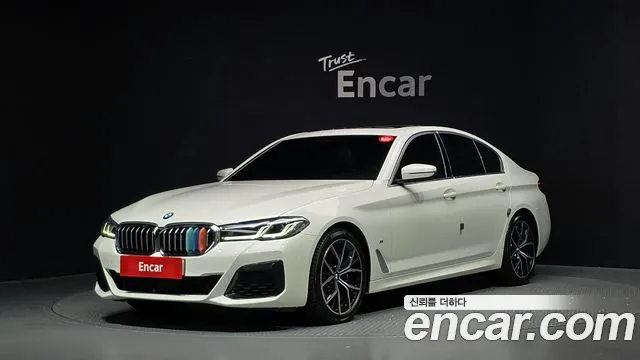 Фотография автомобиля — BMW 5 Series G30