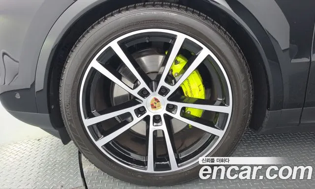 Porsche Cayenne PO536 — Фото автомобиля 5