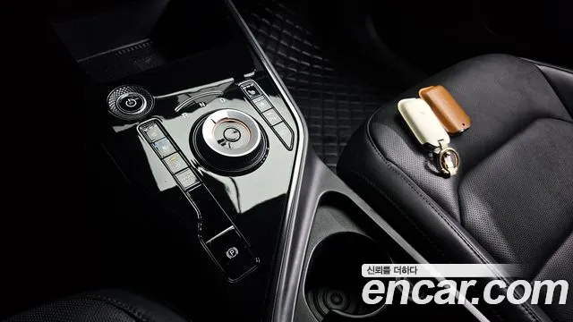 Kia Niro — Фото автомобиля 6