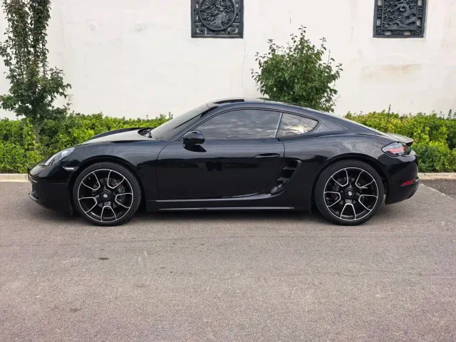 Porsche 718 — Фото автомобиля 13