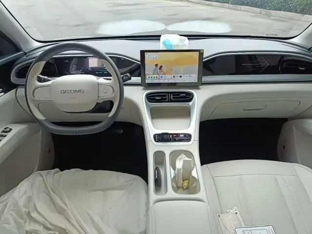 Geely Starry Wish — Фото автомобиля 9