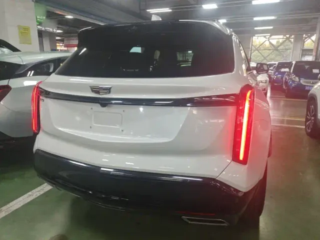 Cadillac XT5 — Фото автомобиля 5