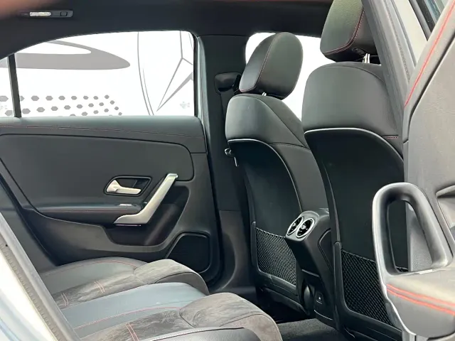 Mercedes-Benz A-Class — Фото автомобиля 9
