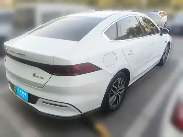 BYD Qin PLUS — Фото автомобиля 2