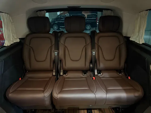 Mercedes-Benz V-Class — Фото автомобиля 15