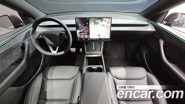 Tesla Model Y — Фото автомобиля 7