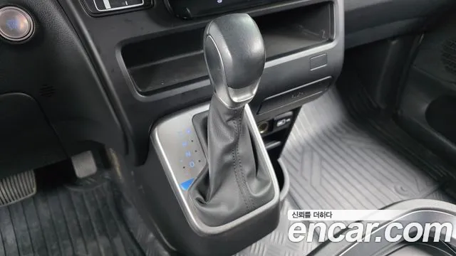 Hyundai Staria — Фото автомобиля 11