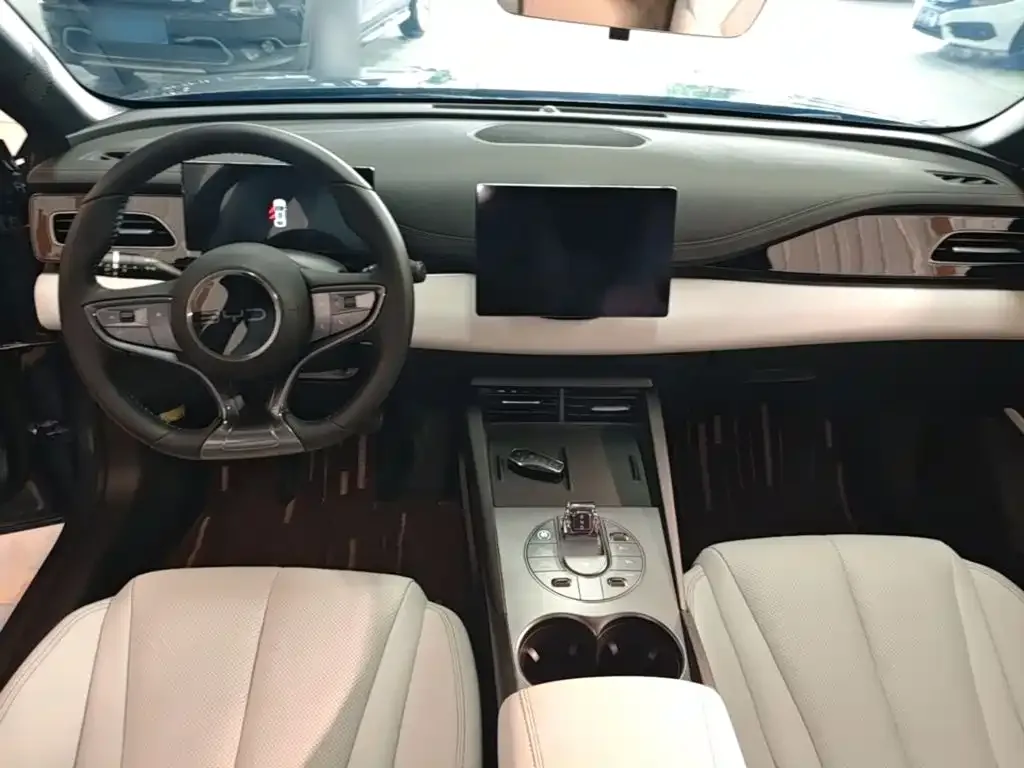 BYD Seal 06 New Energy 2024 DM-i 80KM Luxury — Фото автомобиля 9