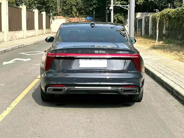 Hongqi H5 — Фото автомобиля 15