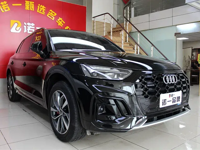 Audi Audi Q5L 2024 Model 40 TFSI Luxury Dynamic — Фото автомобиля 3
