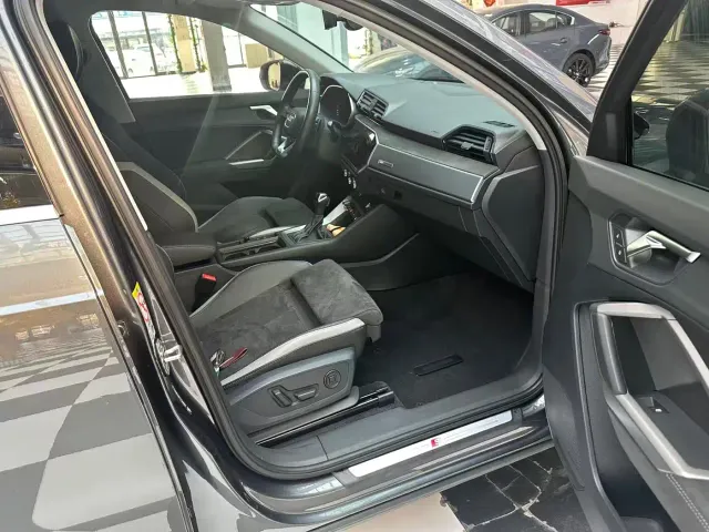 Audi Q3 — Фото автомобиля 20