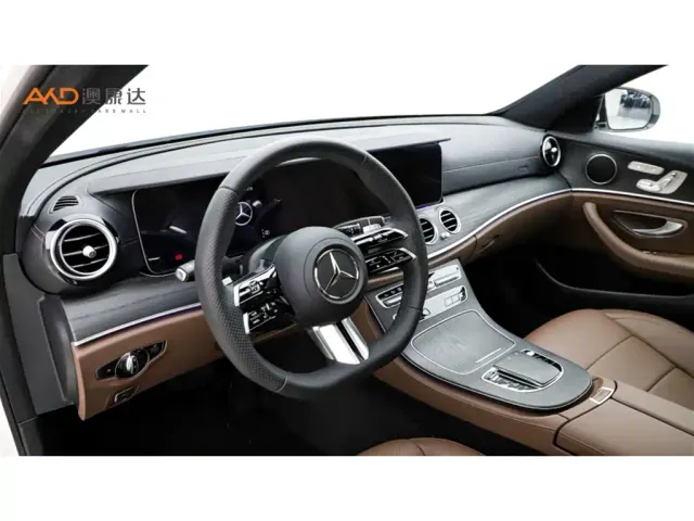 Mercedes-Benz E-Class — Фото автомобиля 6