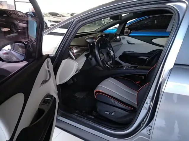 BYD Dolphin — Фото автомобиля 15
