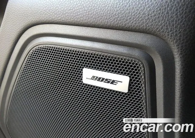 Porsche Macan — Фото автомобиля 14