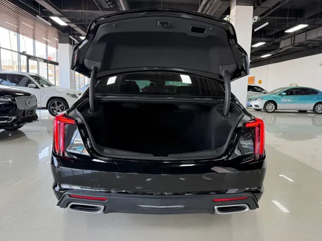 Cadillac CT5 — Фото автомобиля 15