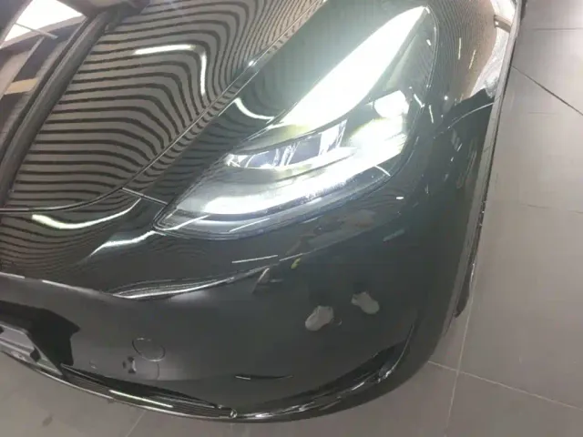 Tesla Model Y — Фото автомобиля 17