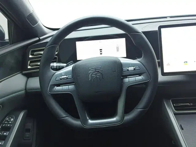 BYD Qin L — Фото автомобиля 15