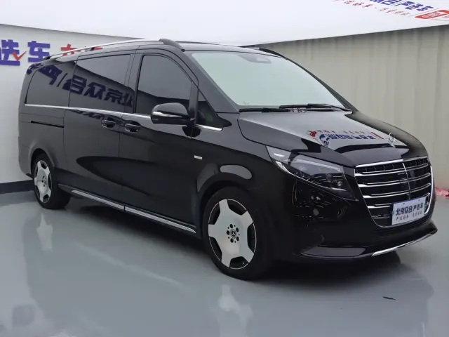 Mercedes-Benz V-Class — Фото автомобиля 2