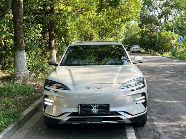 BYD Song PLUS — Фото автомобиля 2