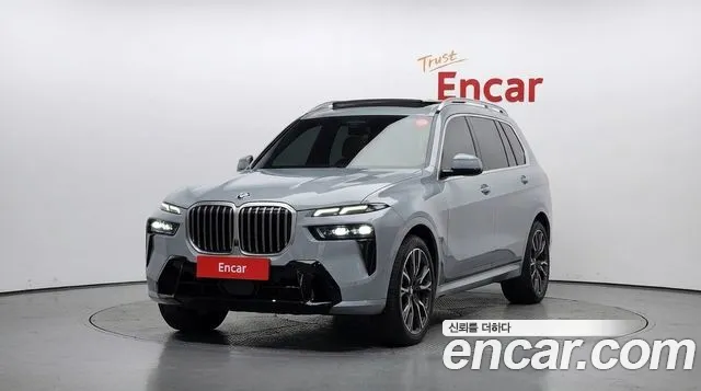 BMW X7 — Фото автомобиля 3