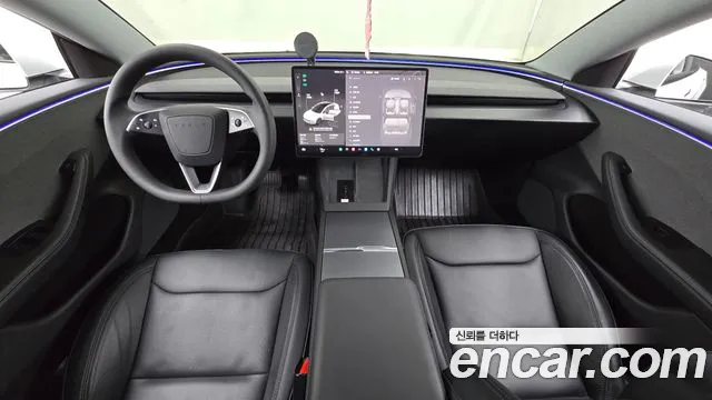 Tesla Model 3 — Фото автомобиля 8
