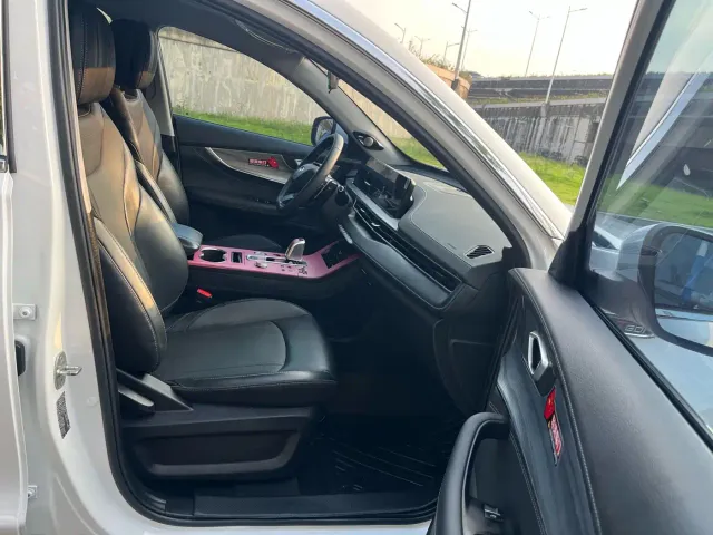 Chery Tiggo 8 PLUS — Фото автомобиля 11