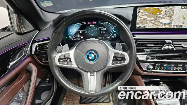 BMW 5-Series 5 серия (G30) — Фото автомобиля 13