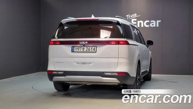 Kia Canival Carnival 4 поколение 9 мест Prestige — Фото автомобиля 4